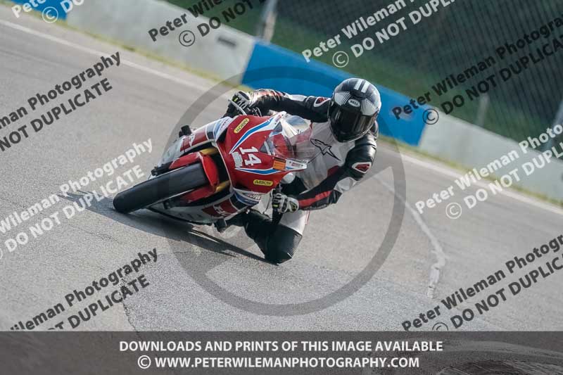 donington no limits trackday;donington park photographs;donington trackday photographs;no limits trackdays;peter wileman photography;trackday digital images;trackday photos